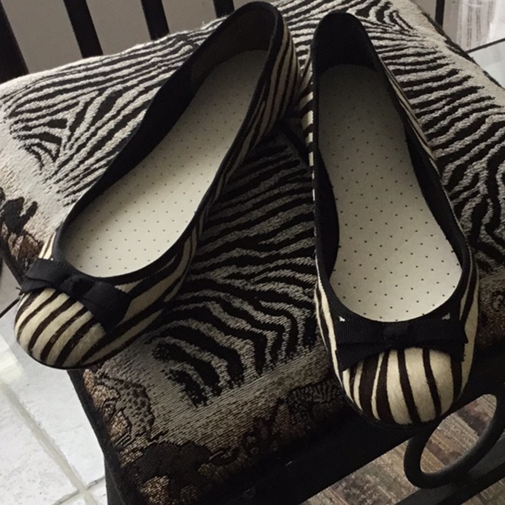 NINE WEST FLATS